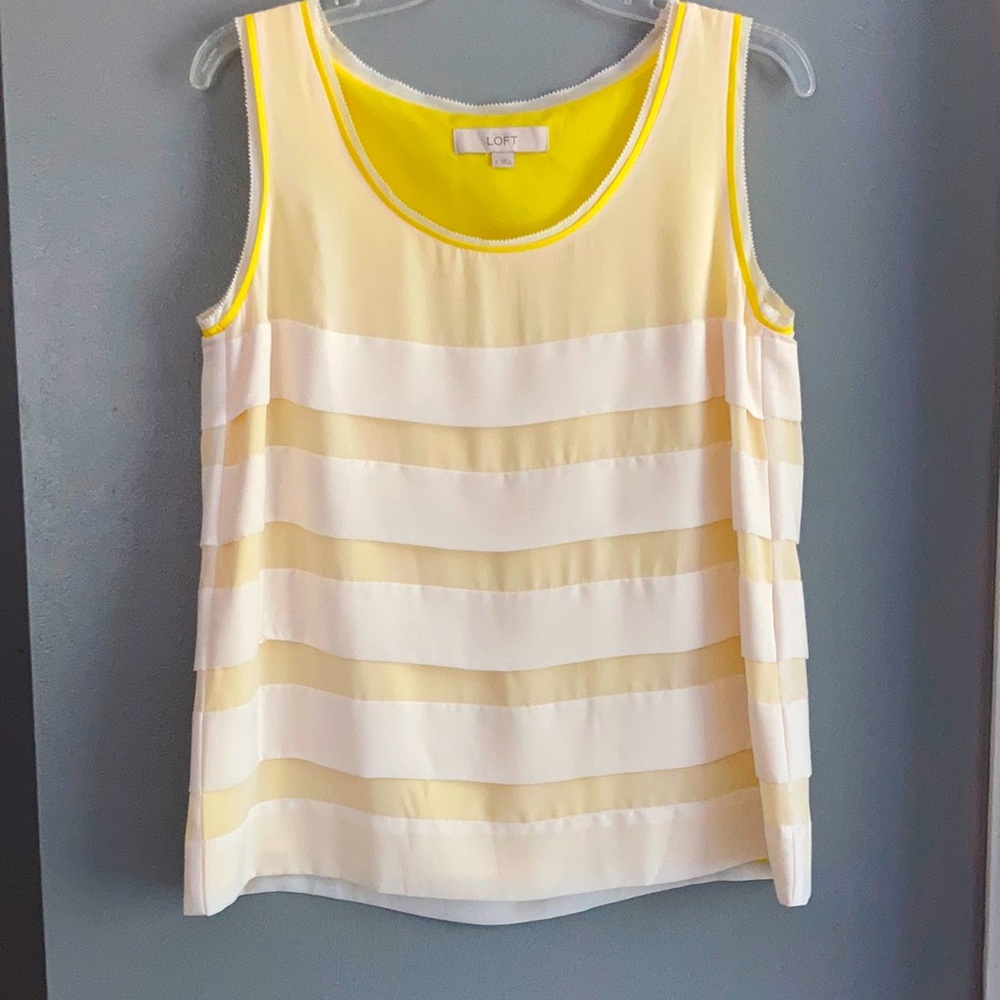 Yellow & White sleeveless top from LOFT Small - perfect for spring and summer!